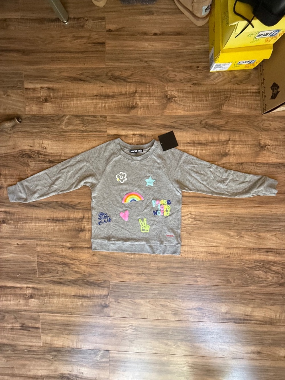 Peace Love World Comfy Graphic Top - Picture 2 of 10